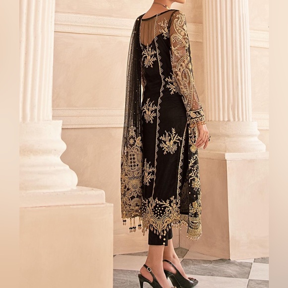 Gulaal - 3 Piece Embroidered Net Pakistani Suit - Picture 3 of 8